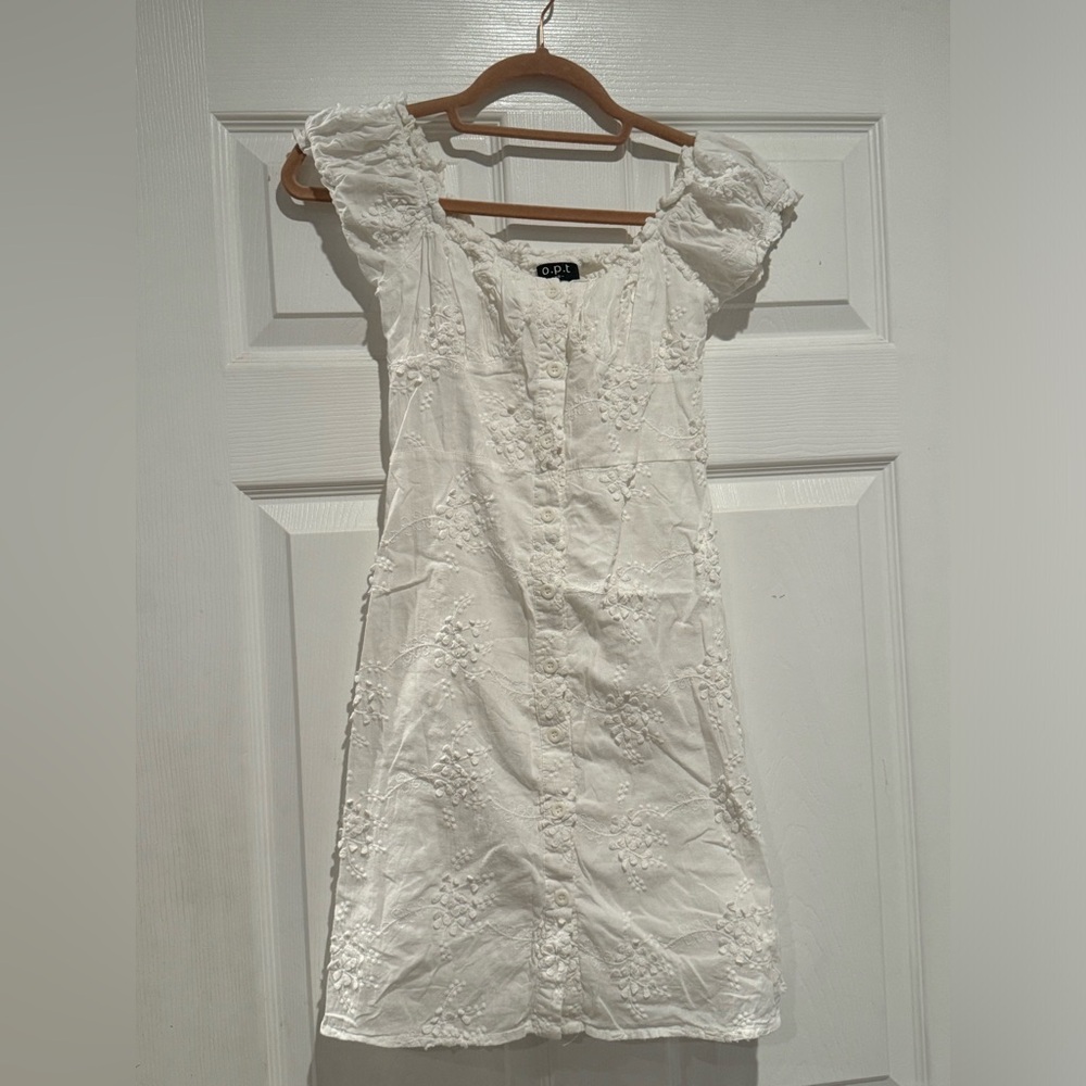 o.p.t. White Floral Pattern Button Mini Dress